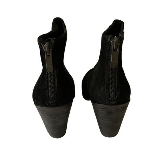 Vince‎ Camuto black suede ankle boots - Picture 4 of 8